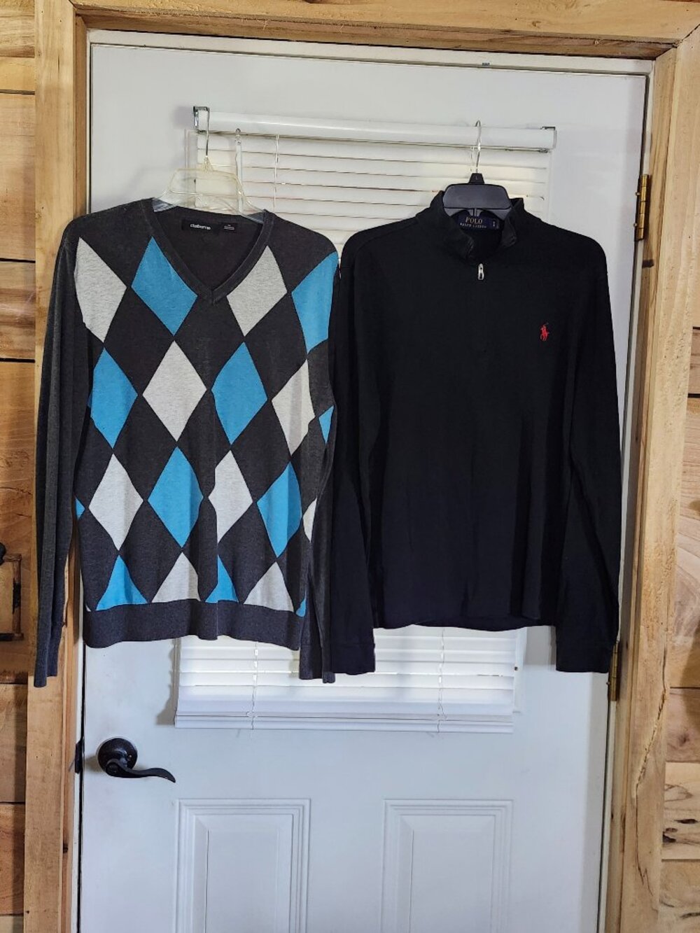 Claiborne/polo ralph lauren mans sweaters  size M